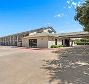 Days Inn by Wyndham Round Rock hotel detail image 4