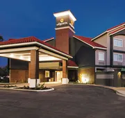 La Quinta Inn & Suites by Wyndham Austin Near The Domain hotel detail image 3