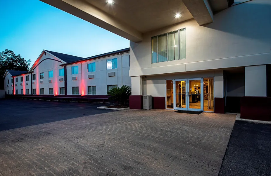 Red Roof Inn San Marcos hotel detail image 2