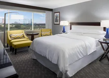 Sheraton Arlington Hotel hotel thumbnail 6