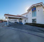 Motel 6 Grand Prairie, TX - Interstate 30 hotel detail image 4