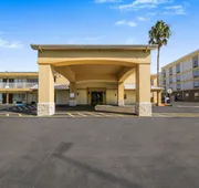 Econo Lodge Daytona Beach - Speedway hotel detail image 3