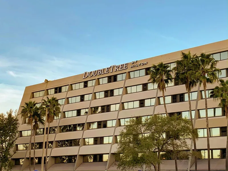 DoubleTree by Hilton Tampa Rocky Point Waterfront hotel detail image 2