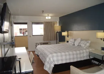 Bay Inn hotel thumbnail 7