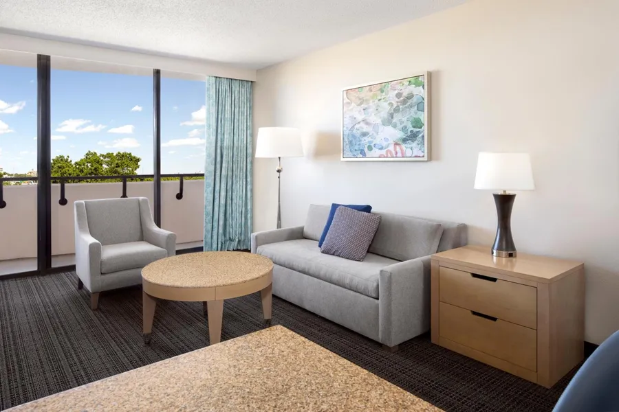 Embassy Suites by Hilton Tampa Airport Westshore hotel detail image 2