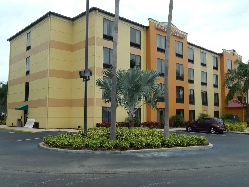 Comfort Suites Tampa - Brandon hotel detail image 2