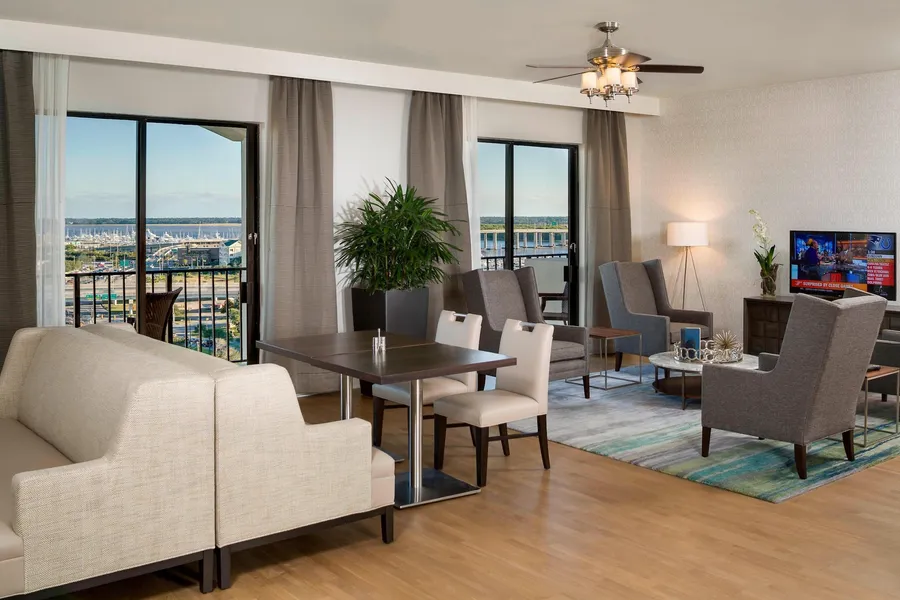Charleston Marriott hotel detail image 6
