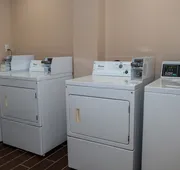 Comfort Inn & Suites Patriots Point hotel detail image 4