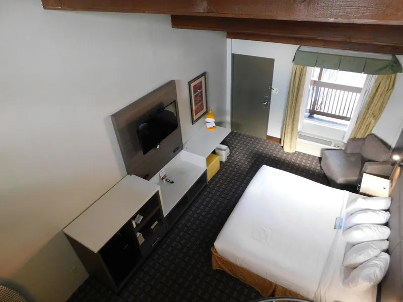 Days Inn & Suites by Wyndham Downtown Gatlinburg Parkway hotel detail image 6