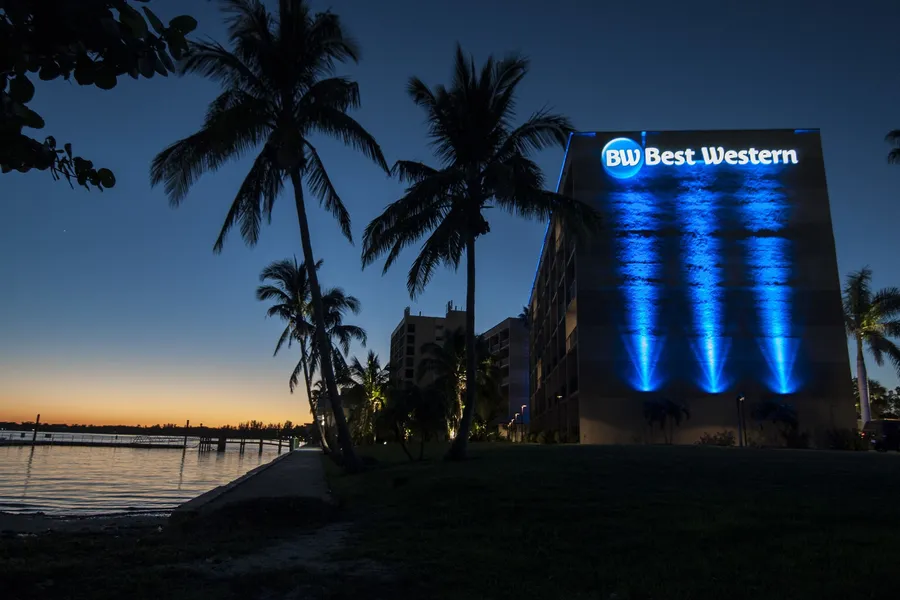 Best Western Fort Myers Waterfront hotel detail image 2