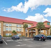La Quinta Inn and Suites Fort Myers I-75 hotel detail image 5