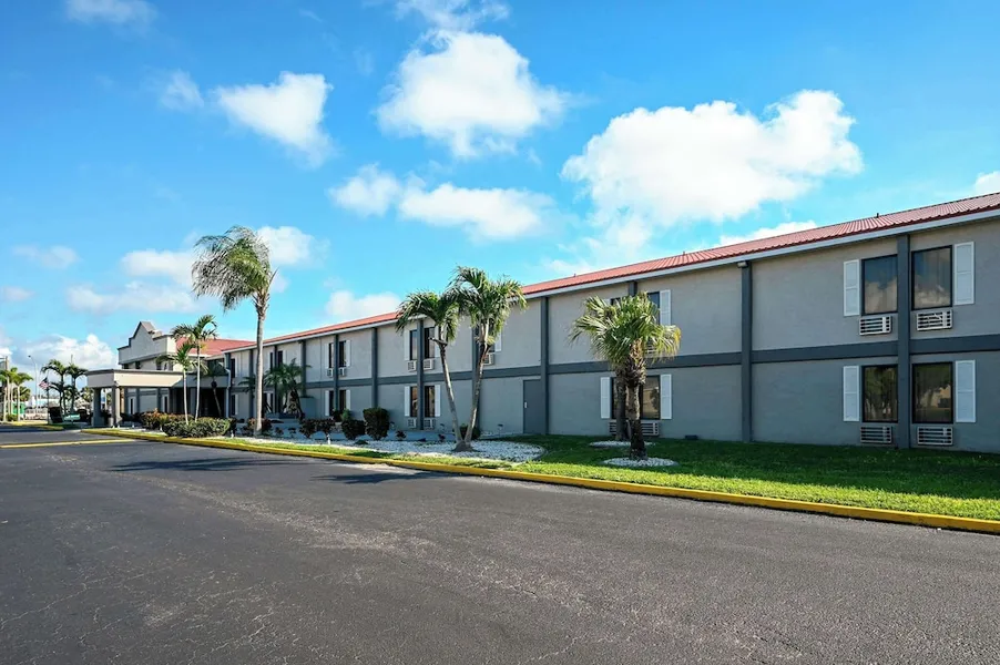 Quality Inn Fort Myers Cape Coral hotel detail image 2