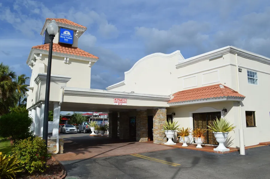 Americas Best Value Inn Ft. Myers hotel detail image 2