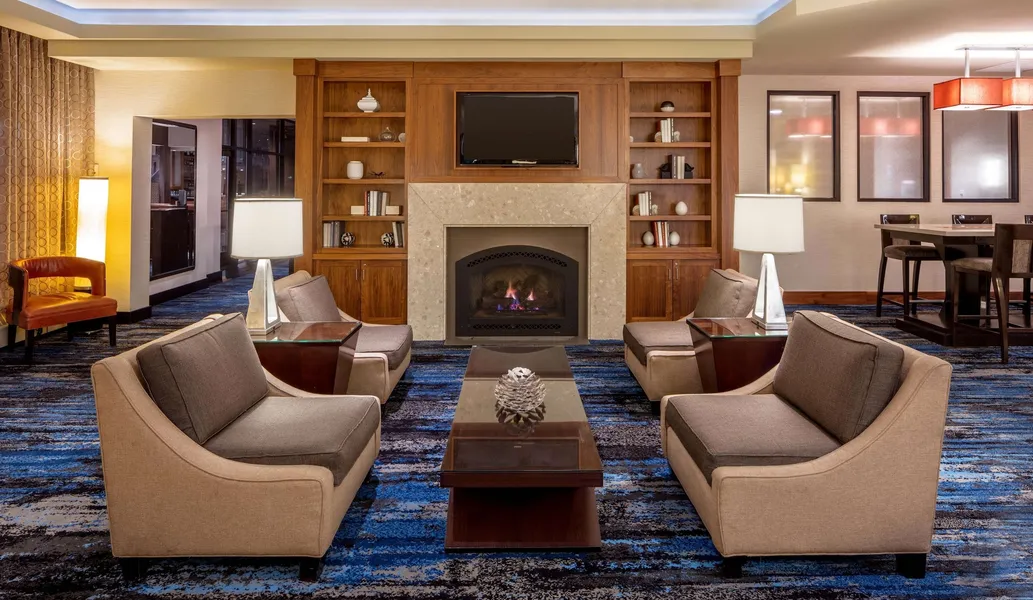 DoubleTree Suites by Hilton Minneapolis Downtown hotel detail image 6
