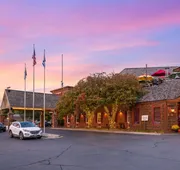 Best Western Plus White Bear Country Inn hotel detail image 3
