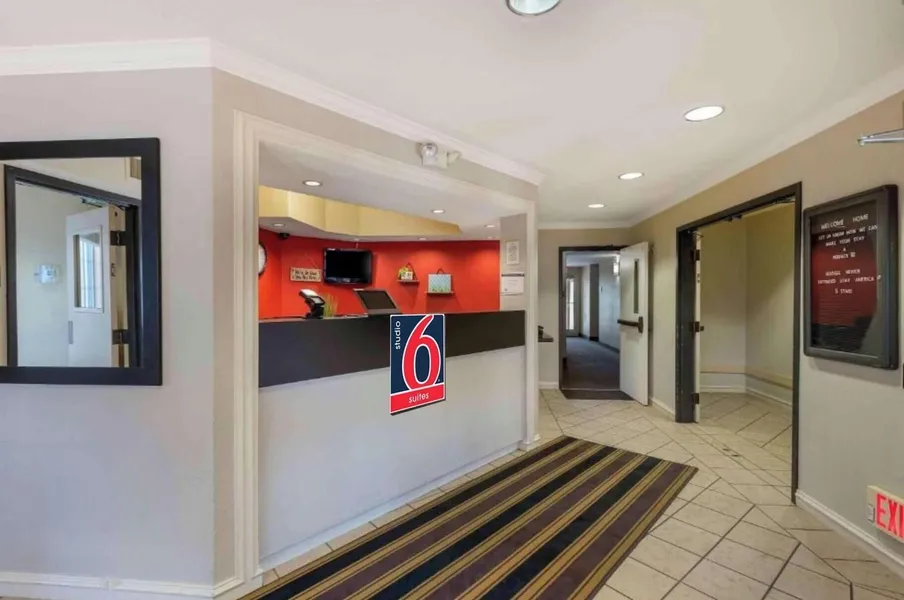 Studio 6 Extended Stay Minneapolis Airport Eagan North MN hotel detail image 2