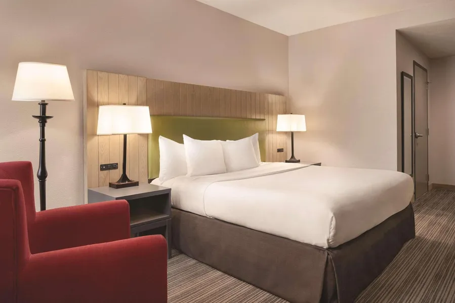 Country Inn & Suites by Radisson, Eagan, MN hotel detail image 6