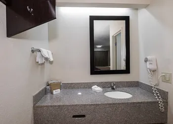 Red Roof Inn Minneapolis - Plymouth/ Wayzata hotel thumbnail 6