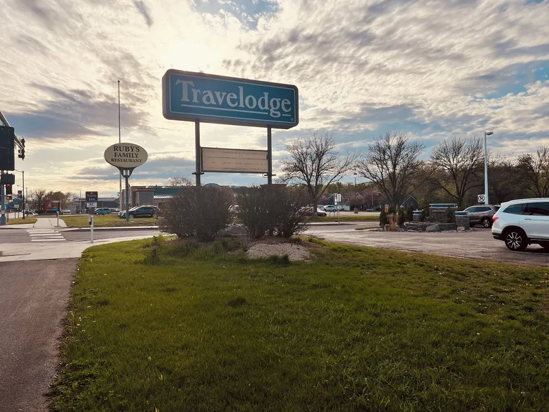 Travelodge by Wyndham Valleyfair Shakopee hotel detail image 2