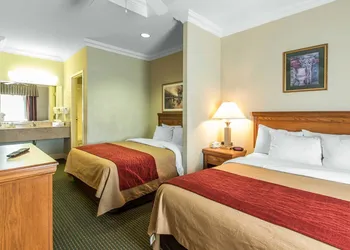 Comfort Inn At Founders Tower hotel thumbnail 8