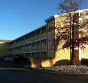 Oaktree Inn & Suites Oklahoma hotel detail image 4