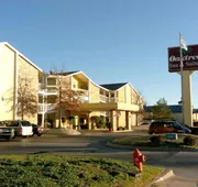 Oaktree Inn & Suites Oklahoma hotel detail image 5