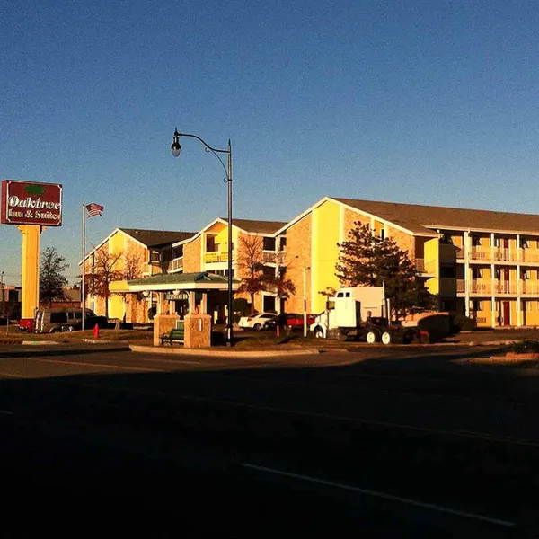 Oaktree Inn & Suites Oklahoma hotel detail image 6