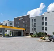 Comfort Inn & Suites York North hotel detail image 3