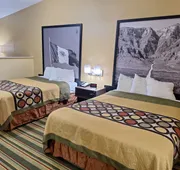 Super 8 by Wyndham Weslaco hotel detail image 5
