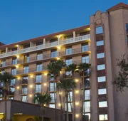 DoubleTree Suites by Hilton Hotel McAllen hotel detail image 3