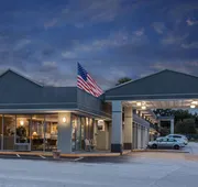 Super 8 by Wyndham Ocala I-75 hotel detail image 3