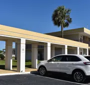 Super 8 by Wyndham Ocala I-75 hotel detail image 5