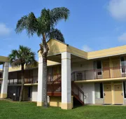 Super 8 by Wyndham Ocala I-75 hotel detail image 7