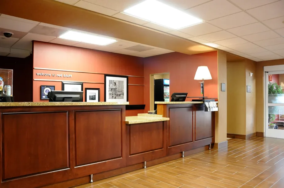 Hampton Inn & Suites Red Bluff hotel detail image 6
