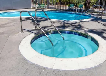 Travelodge by Wyndham Big Bear Lake CA hotel thumbnail 2