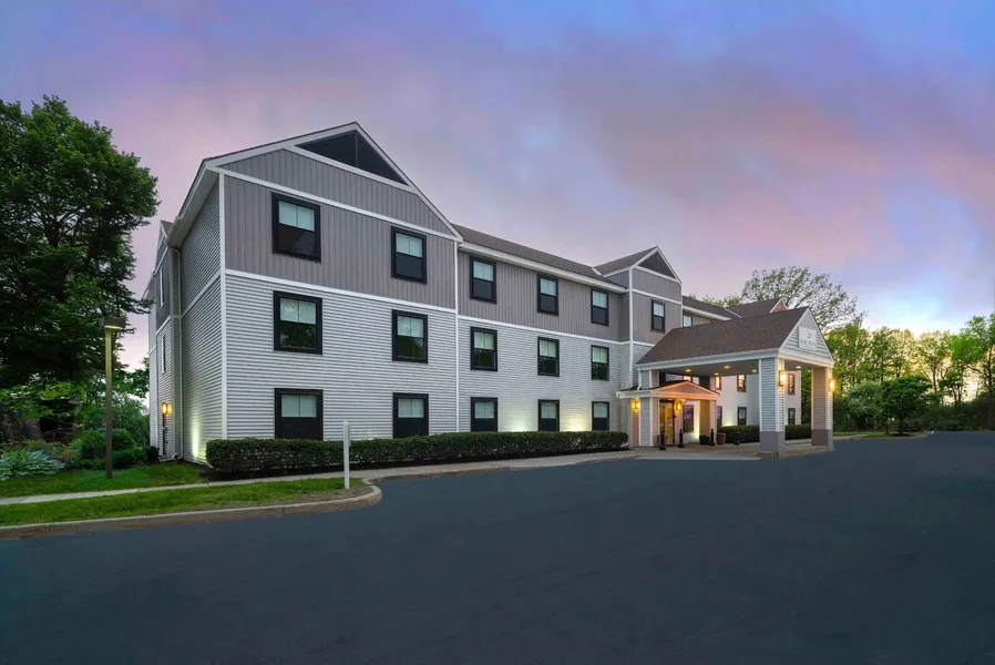 Holiday Inn Express South Burlington Downtown by IHG hotel detail image 2