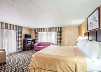 Travelodge by Wyndham South Burlington hotel thumbnail 5