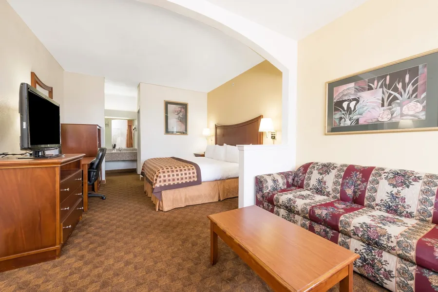 Americas Best Value Inn & Suites Ft. Worth S hotel detail image 6