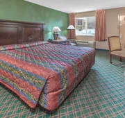 Knights Inn Forest Hill hotel detail image 4