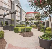 La Quinta Inn & Suites by Wyndham Fort Worth City View hotel detail image 4