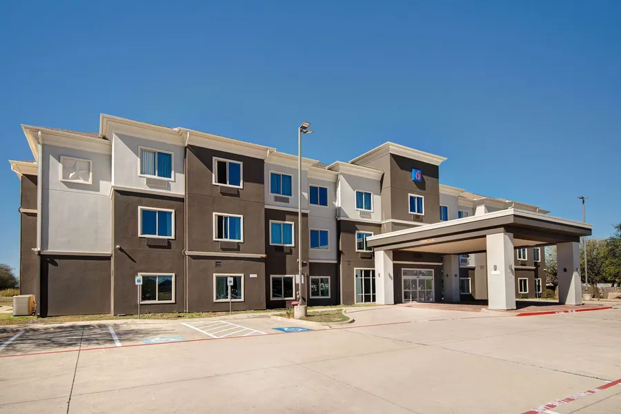 Motel 6 Fort Worth, TX – I-35 & I-20 hotel detail image 2