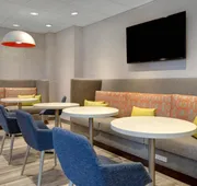Hampton Inn & Suites Yonkers hotel detail image 7