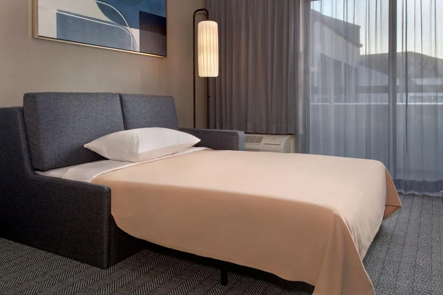 Courtyard by Marriott Tarrytown Westchester County hotel detail image 2