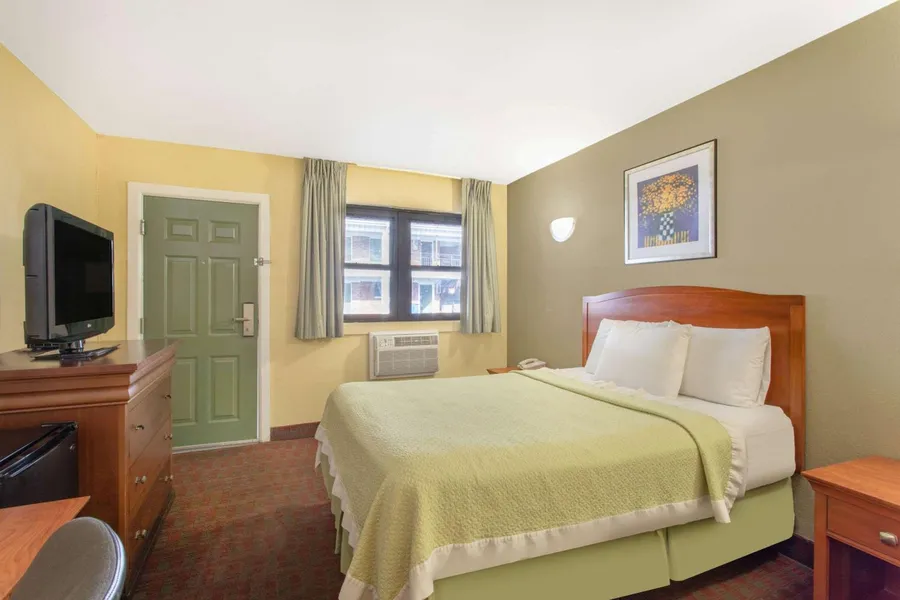 Days Inn by Wyndham Elmsford / White Plains hotel detail image 2