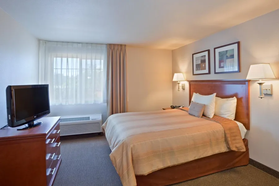 Candlewood Suites Lakewood hotel detail image 6