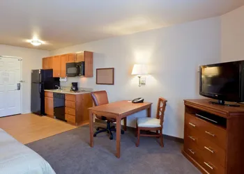 Candlewood Suites Lakewood hotel thumbnail 7