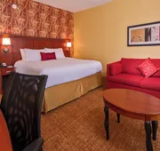 Courtyard by Marriott Richmond West hotel detail image 7