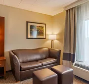 Comfort Suites South Park hotel detail image 7
