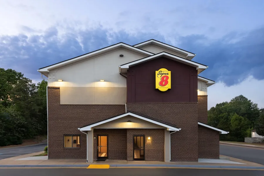 Super 8 by Wyndham Richmond Midlothian Turnpike hotel detail image 2