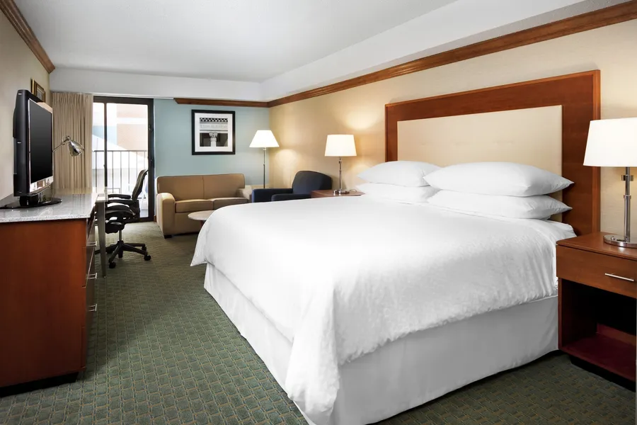 Four Points by Sheraton Richmond Airport hotel detail image 6